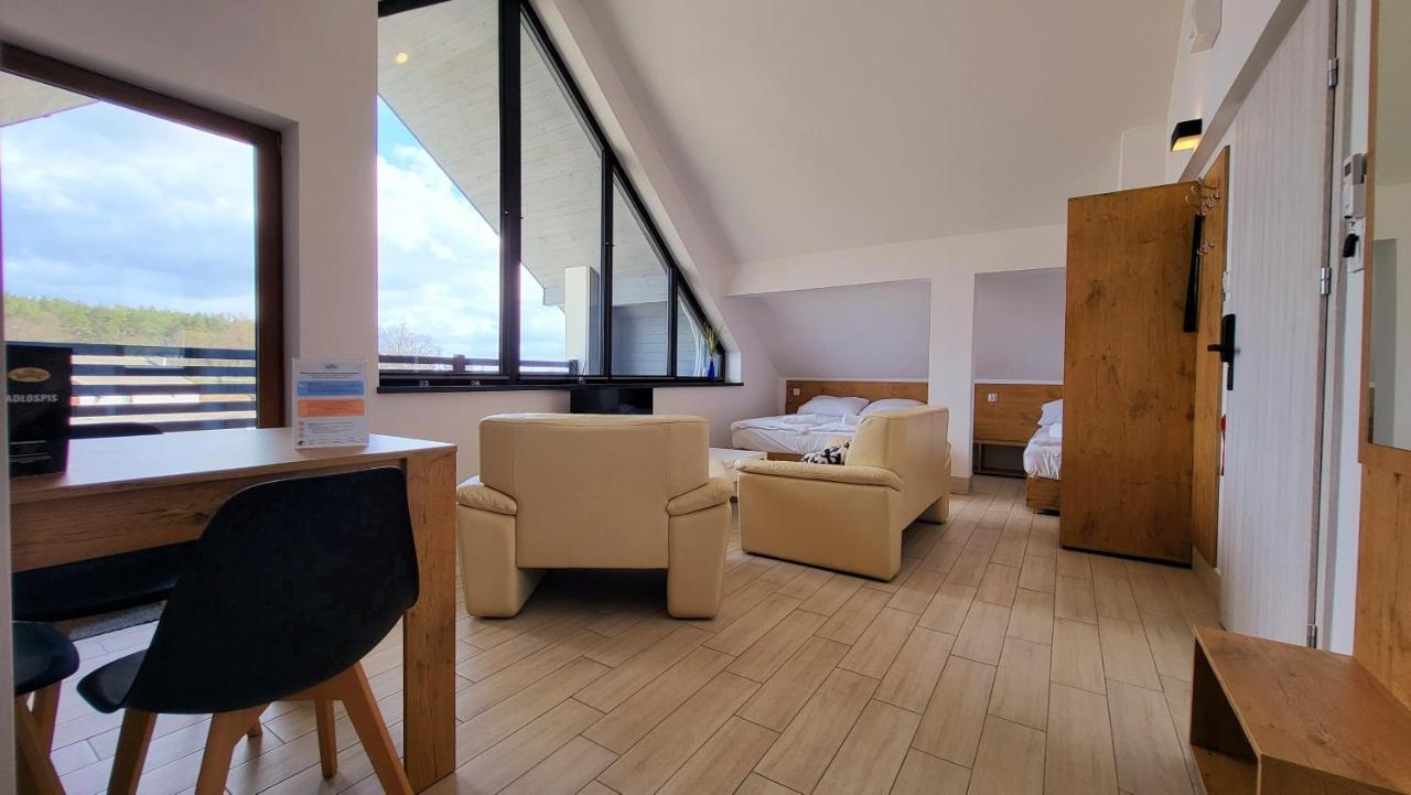 Hotel Konopielka Зблево Екстериор снимка