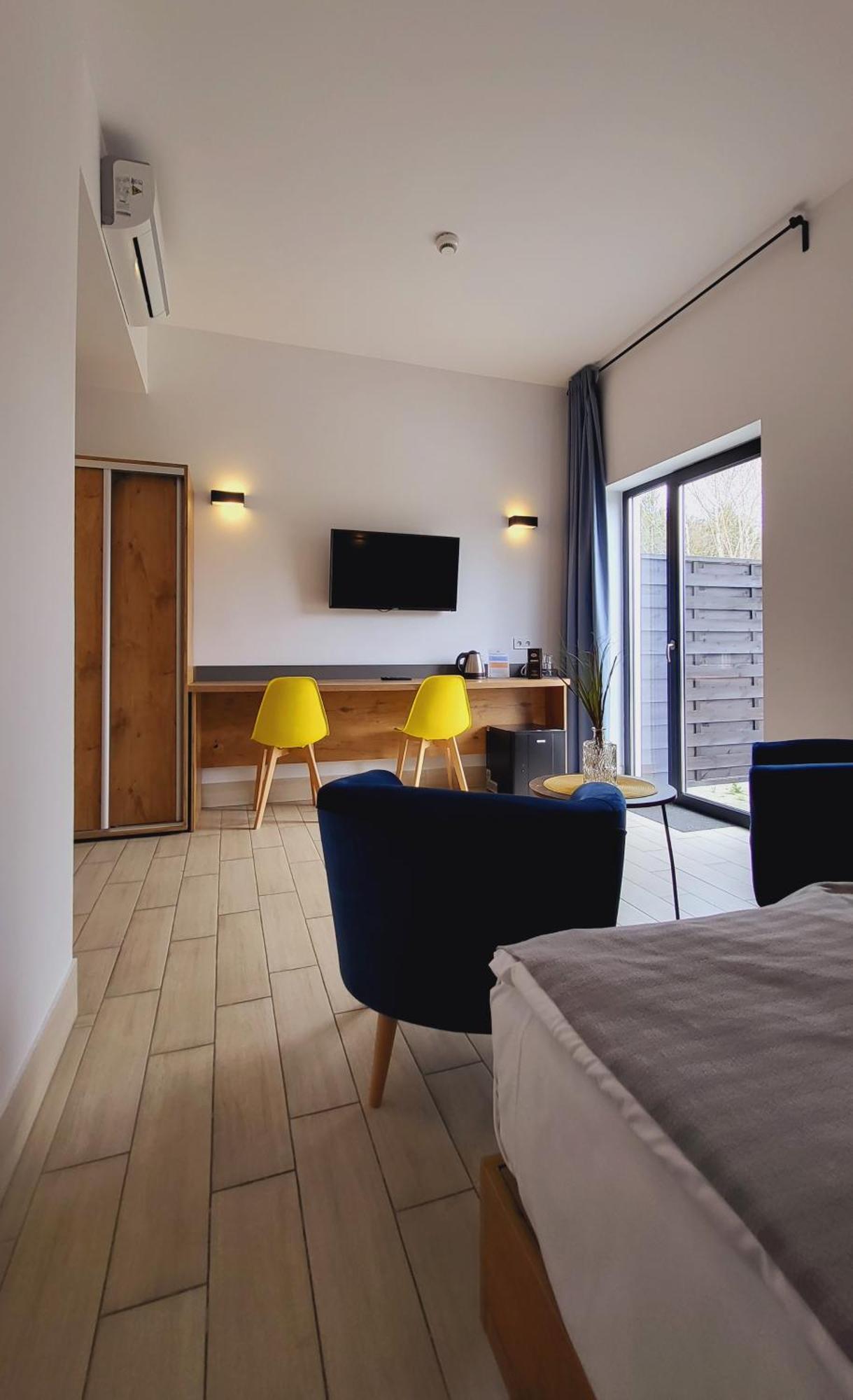 Hotel Konopielka Зблево Екстериор снимка